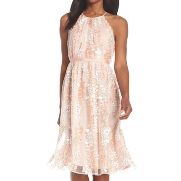 Maggy London Dresses & Skirts - Maggy London Trailing Daisy Floral Lace Dress 12